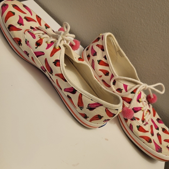 Keds x Kate Spade Spicy 🌶️ Chili Pom Pom Shoes - Picture 6 of 8